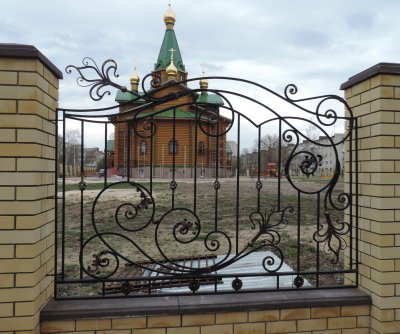 Кованый забор  г.Дзержинск ул.Попова 2013г