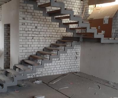 Металлическая лестница 
г.Нижний Новгород 2020